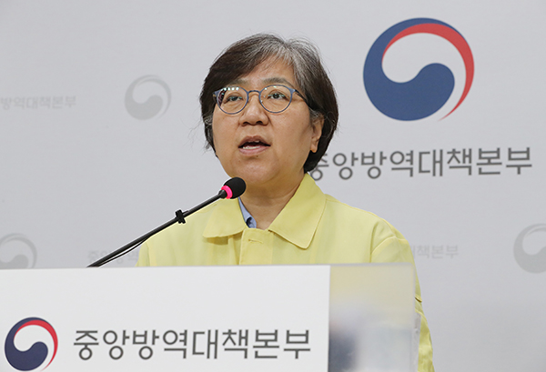 코로나19 브리핑하는 정은경 본부장