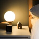 “오늘 밤 제대로 자기”…한국인 위한 실전 수면 루틴과 최신 트렌드 black digital alarm clock at 11 00